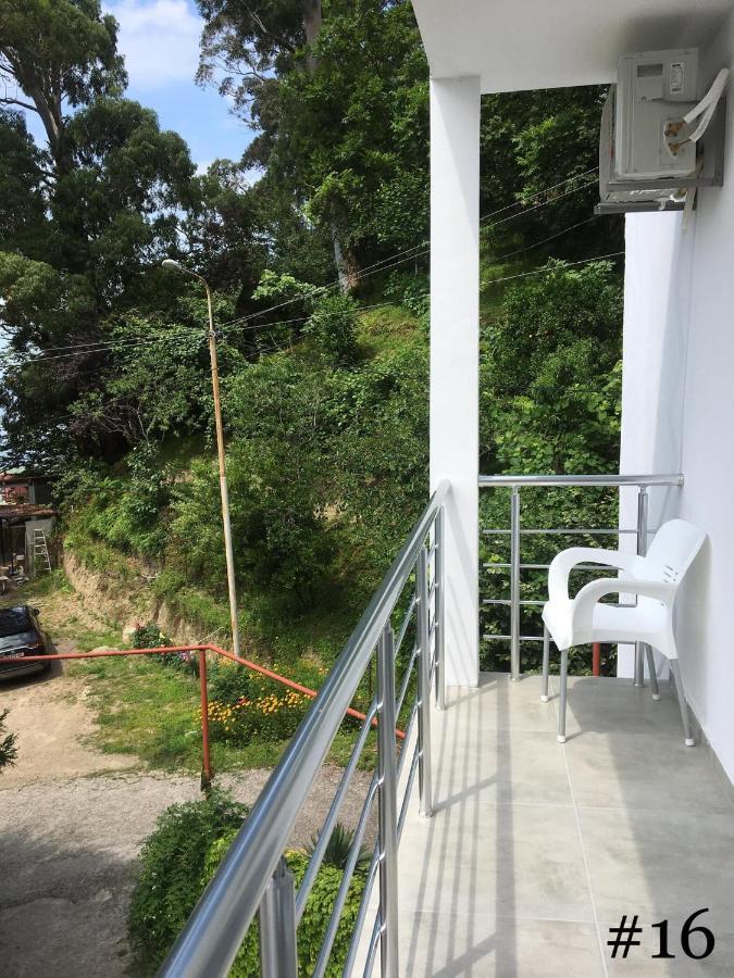 Rezo'S House 호텔 크바리아티 외부 사진