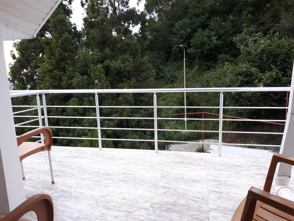 Rezo'S House 호텔 크바리아티 외부 사진