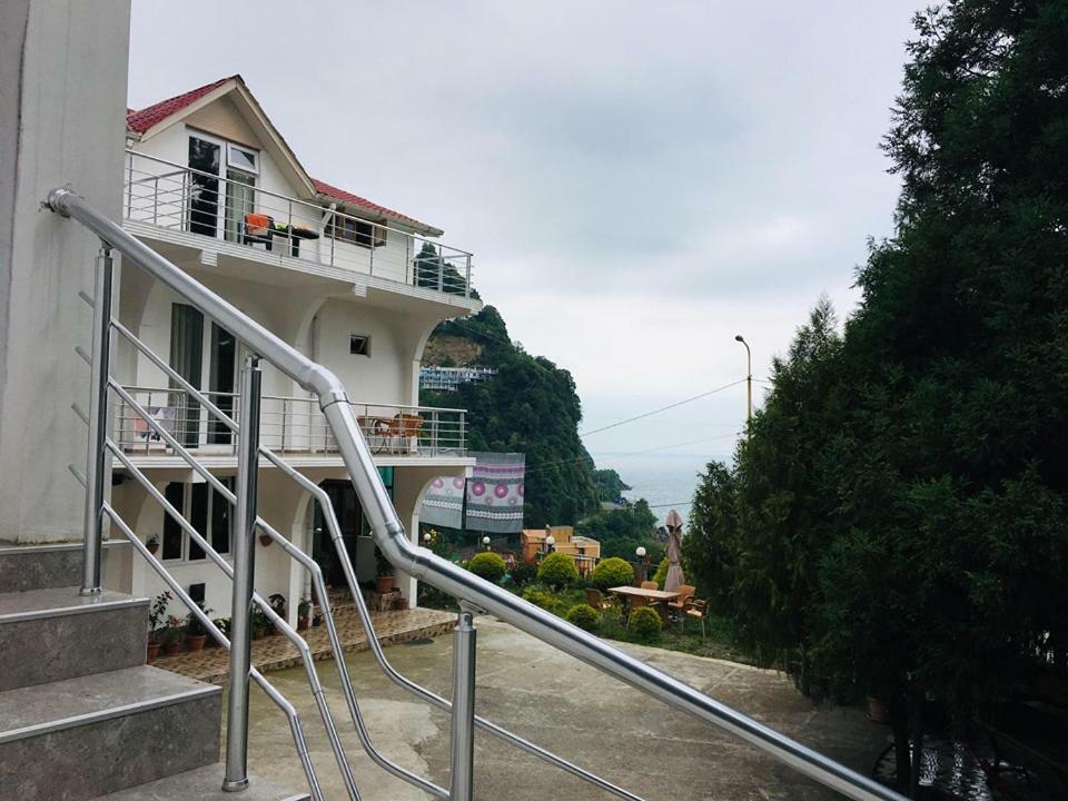 Rezo'S House 호텔 크바리아티 외부 사진